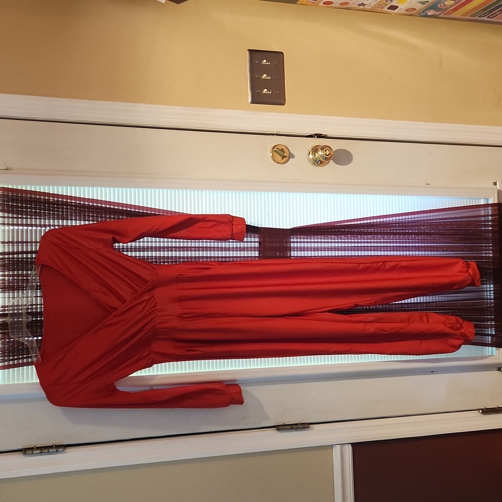 Long sleeve long jumper / romper red medium